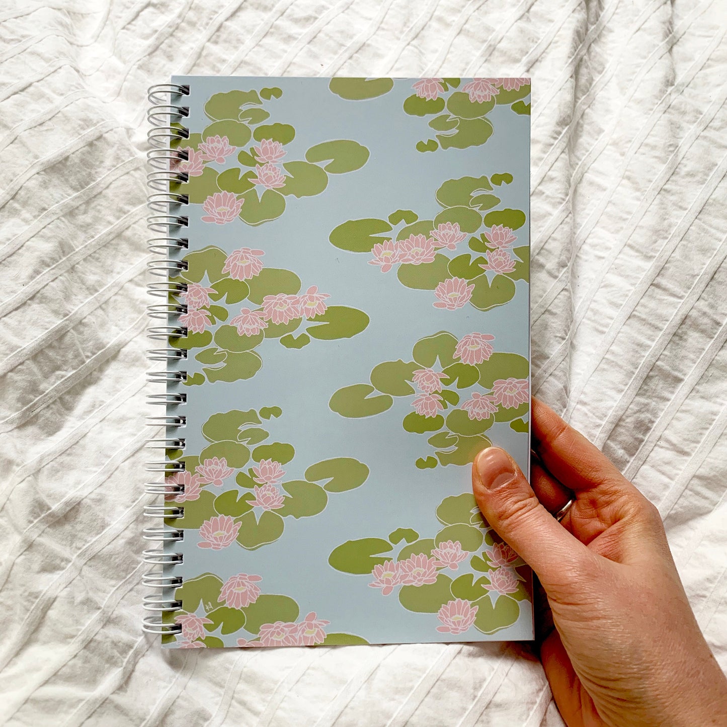 Lily Undated Planner: Minimalist Weekly Monthly Agenda